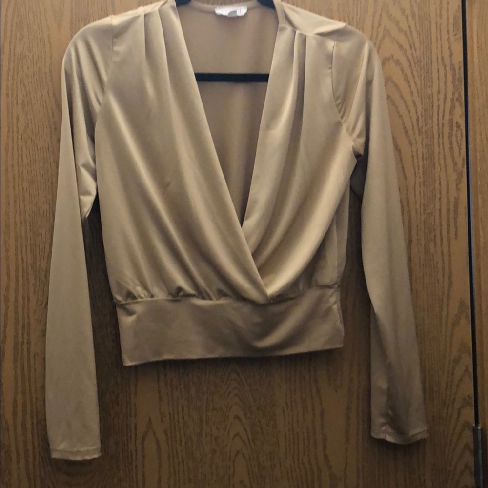 Gold long sleeve v neck
